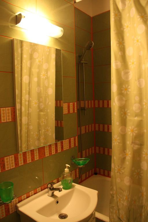 Rustic & Romantic Apartment Brasov Luaran gambar